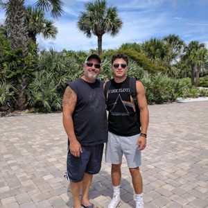 Meet your Posher, Max